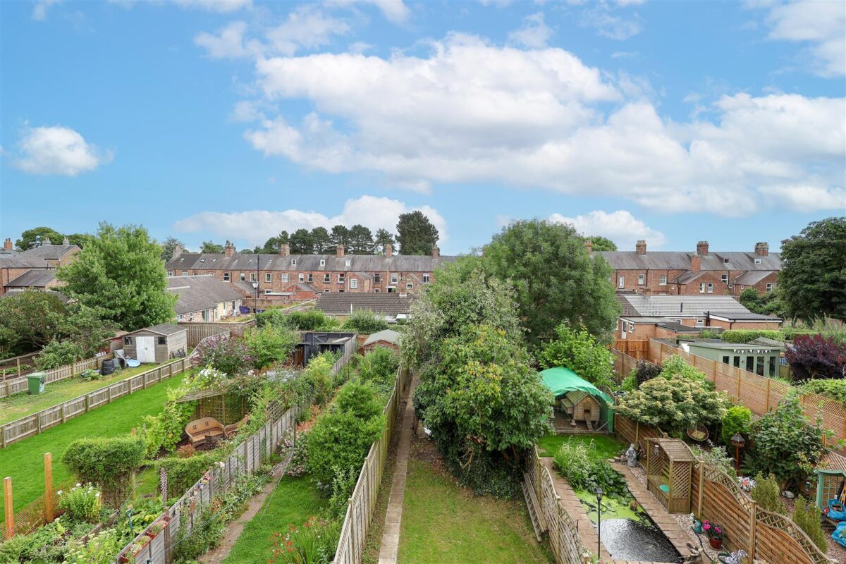 Mowbray Place, Sowerby