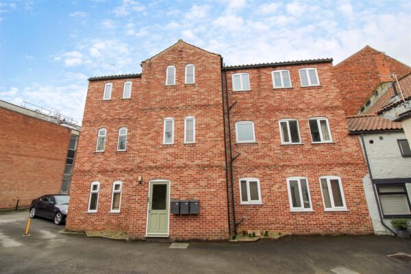 Saracen's Court, North Street, Ripon